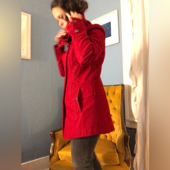 Steve Madden red wool coat -size small - pea coat style w/ detachable cowl neck - Picture 9 of 17